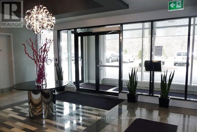 811 - 150 Water Street N, Cambridge, ON - Indoor Photo Showing Other Room