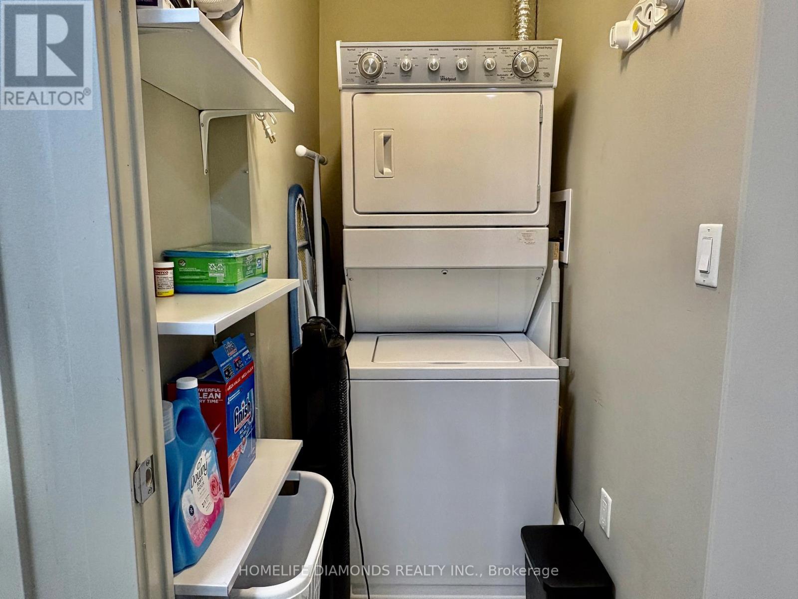 811 - 150 Water Street N, Cambridge, ON - Indoor Photo Showing Laundry Room