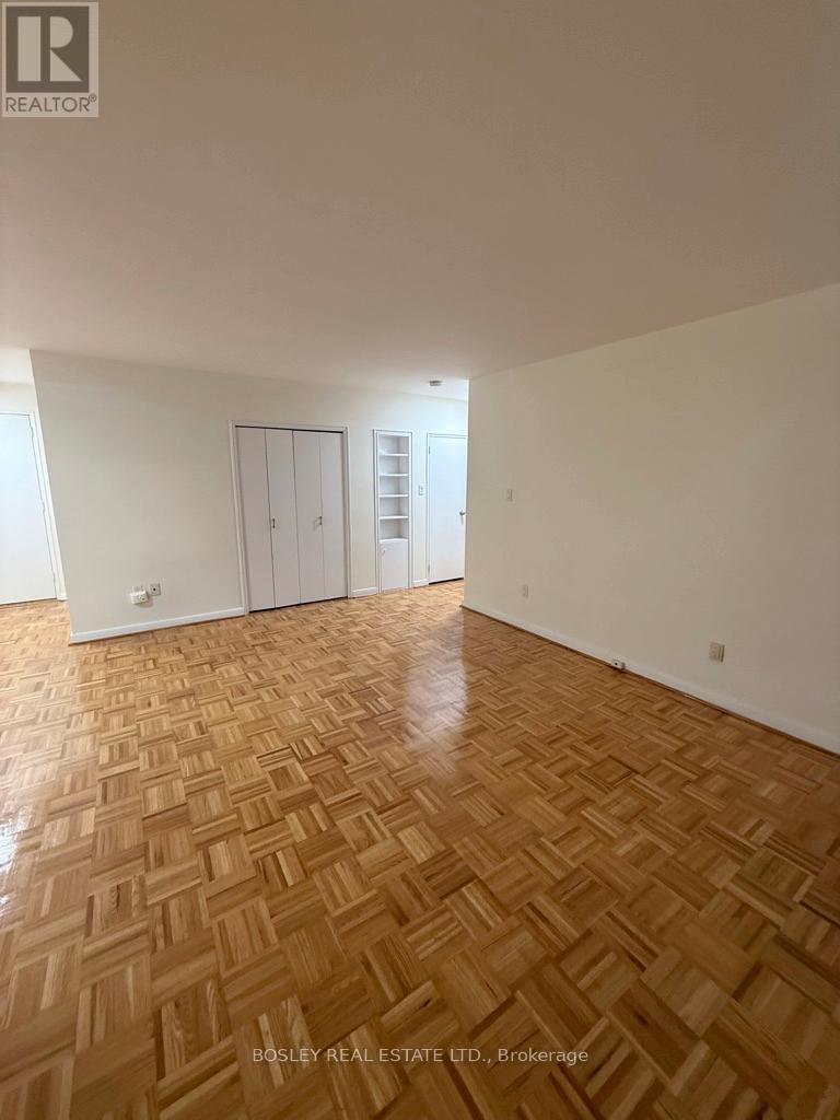 1C - 4 Deer Park Crescent, Toronto, ON - Indoor Photo Showing Other Room