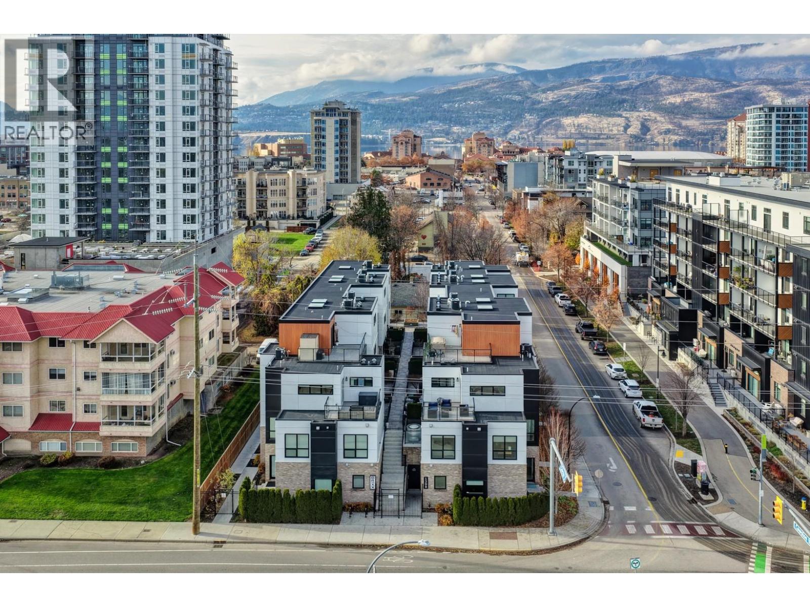 1308 Richter Street Unit# 106, Kelowna, BC - Outdoor