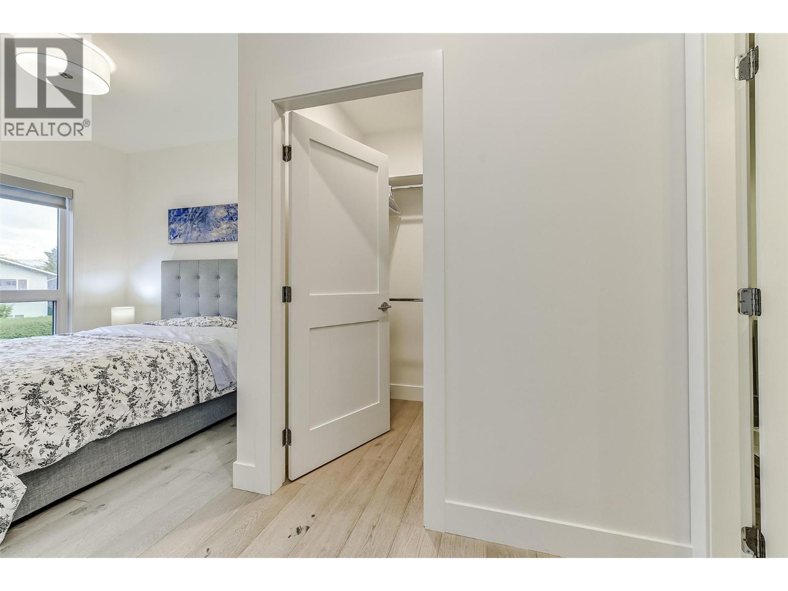 1308 Richter Street Unit# 106, Kelowna, BC - Indoor Photo Showing Bedroom