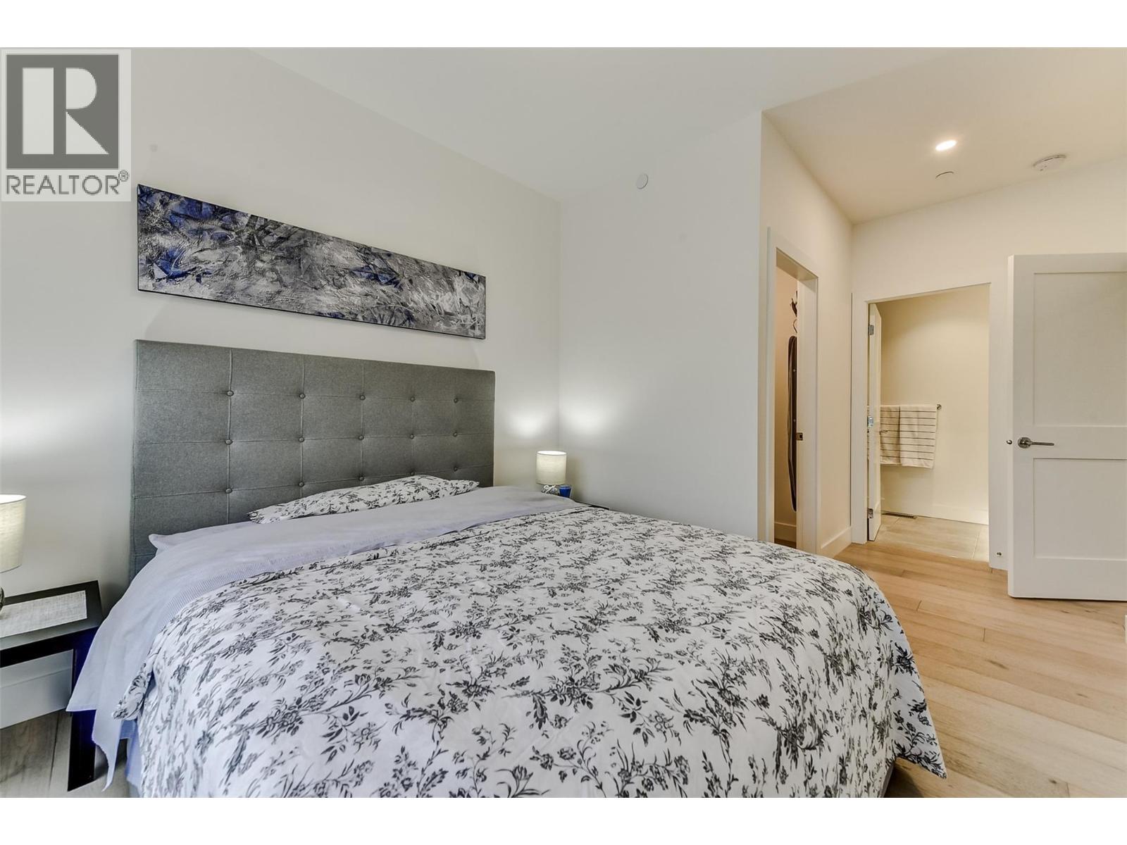 1308 Richter Street Unit# 106, Kelowna, BC - Indoor Photo Showing Bedroom