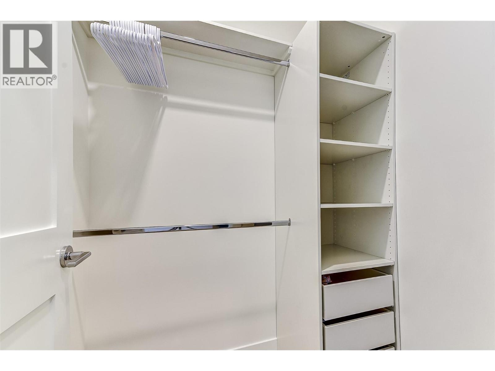 1308 Richter Street Unit# 106, Kelowna, BC - Indoor With Storage