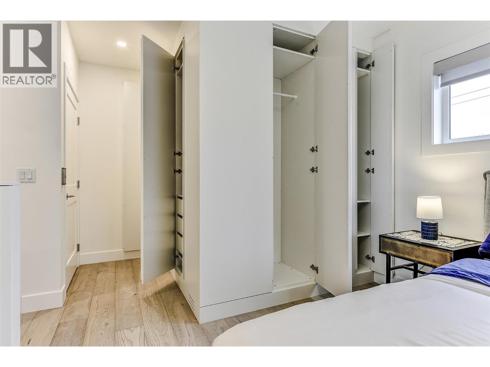 1308 Richter Street Unit# 106, Kelowna, BC - Indoor Photo Showing Bedroom