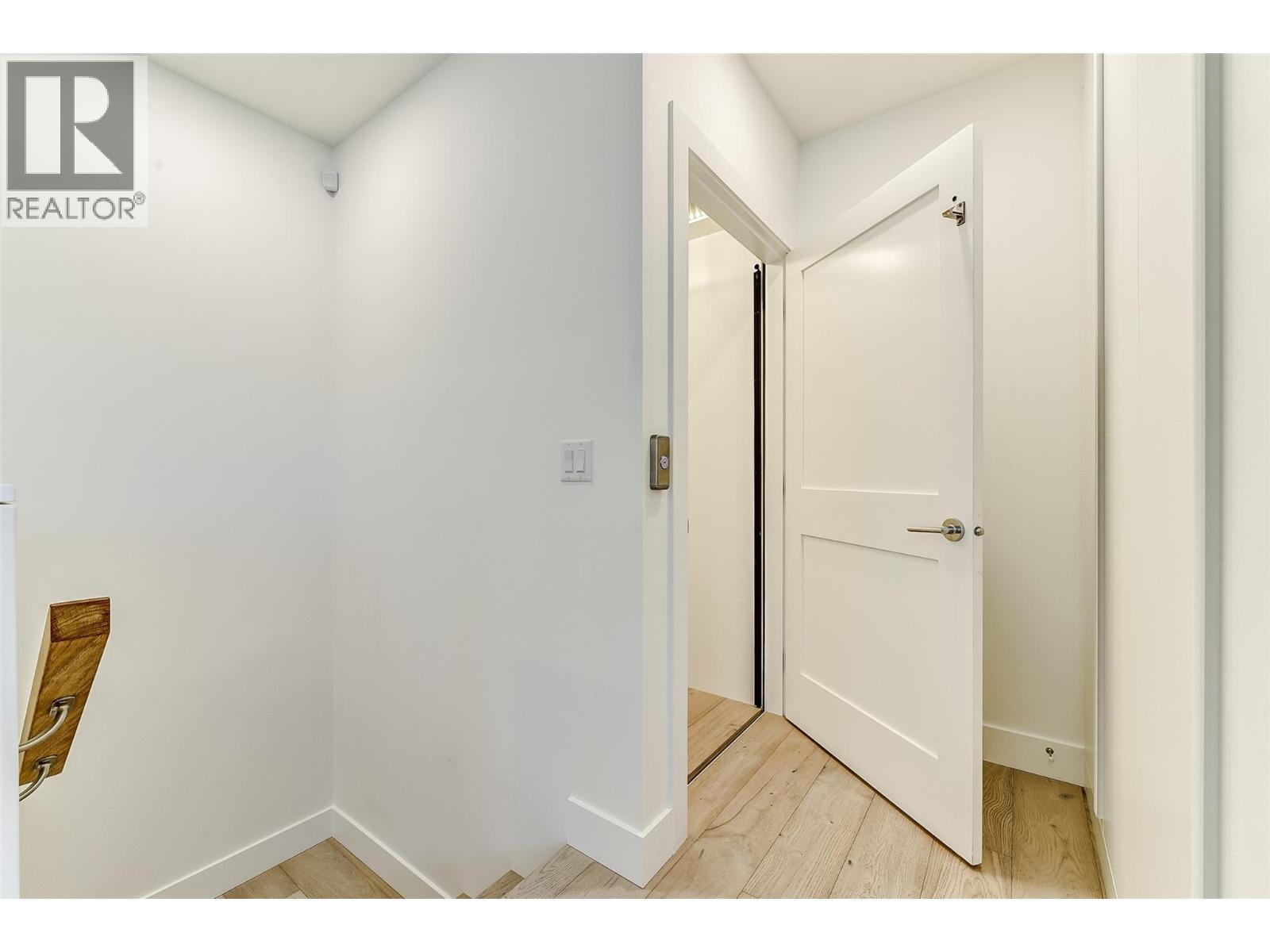 1308 Richter Street Unit# 106, Kelowna, BC - Indoor Photo Showing Other Room