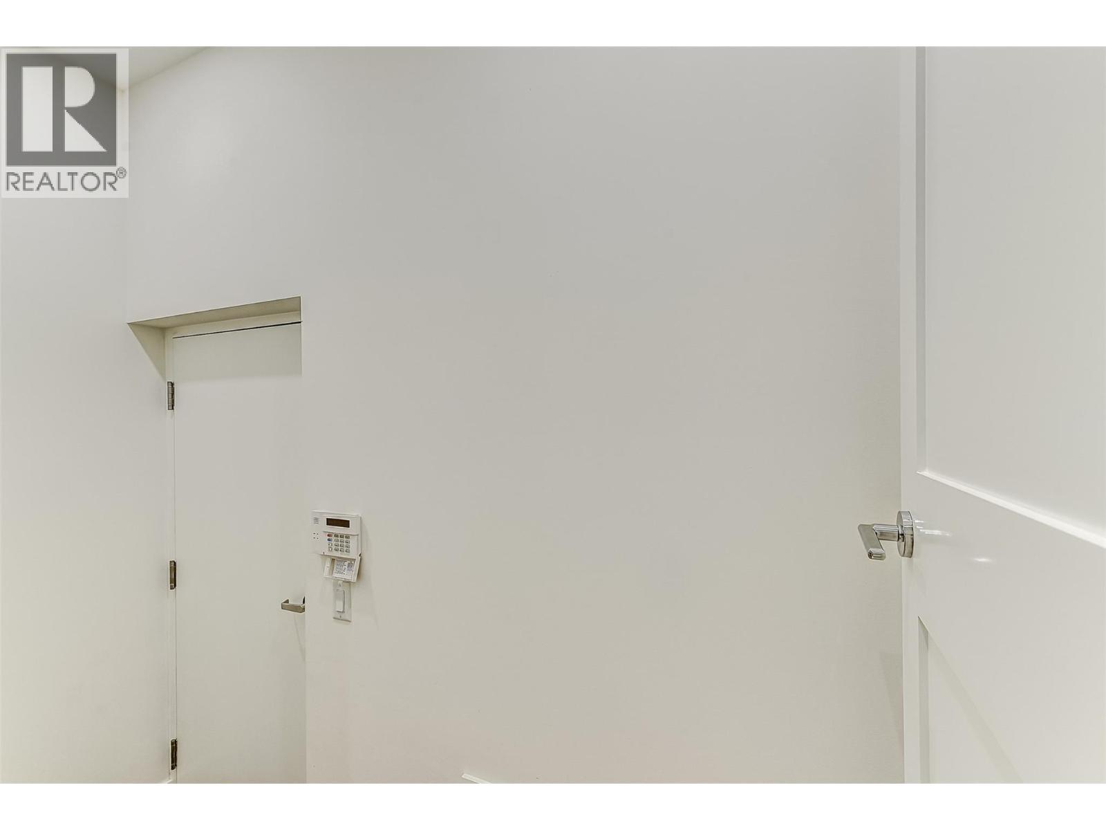 1308 Richter Street Unit# 106, Kelowna, BC -