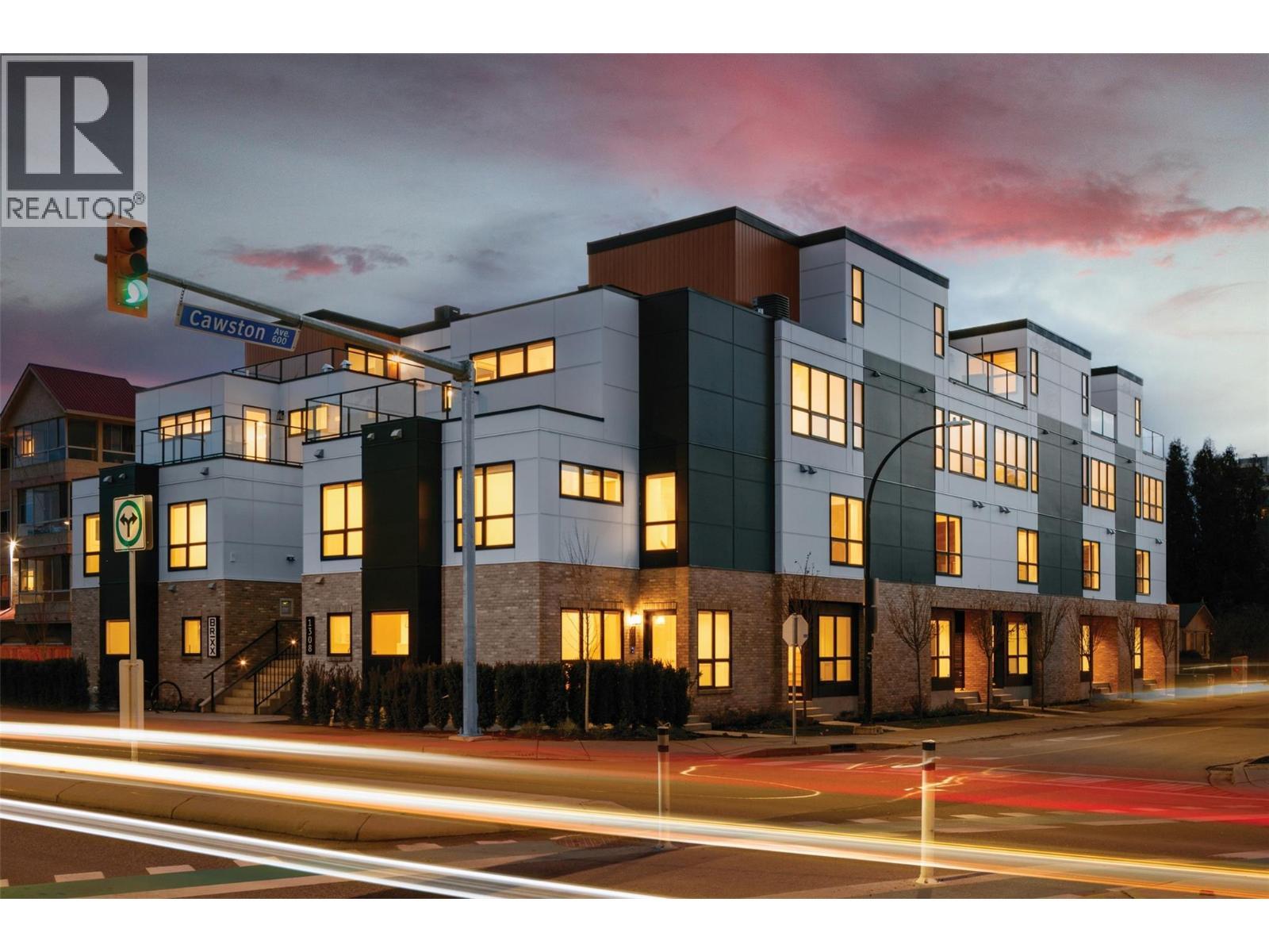 1308 Richter Street Unit# 106, Kelowna, BC - Outdoor