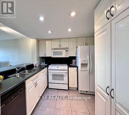 705 - 725 King Street W, Toronto, ON - Indoor Photo Showing Kitchen With Double Sink