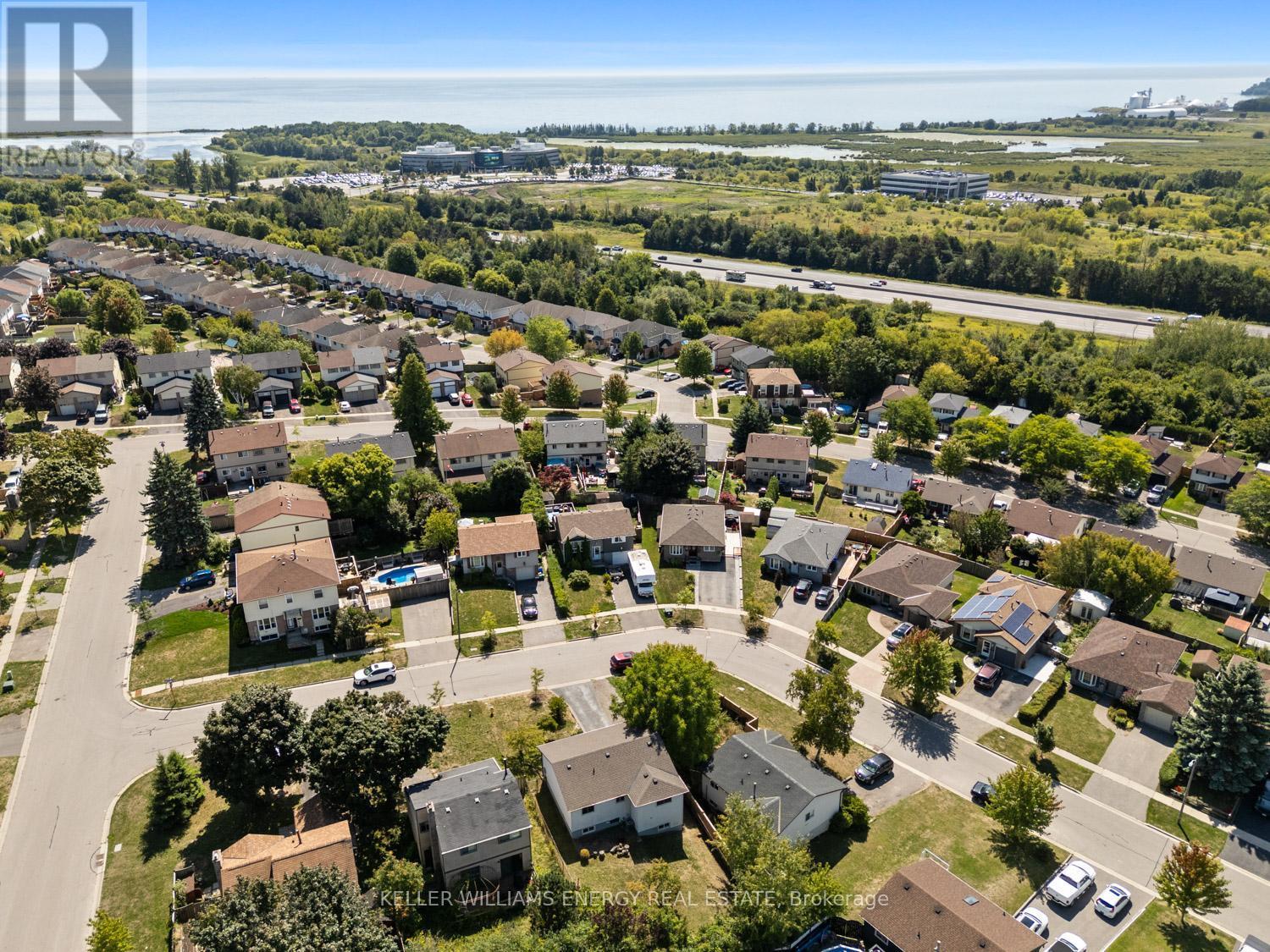 Upper - 929 Southdown Drive, Oshawa (Donevan), ON - Outdoor With View