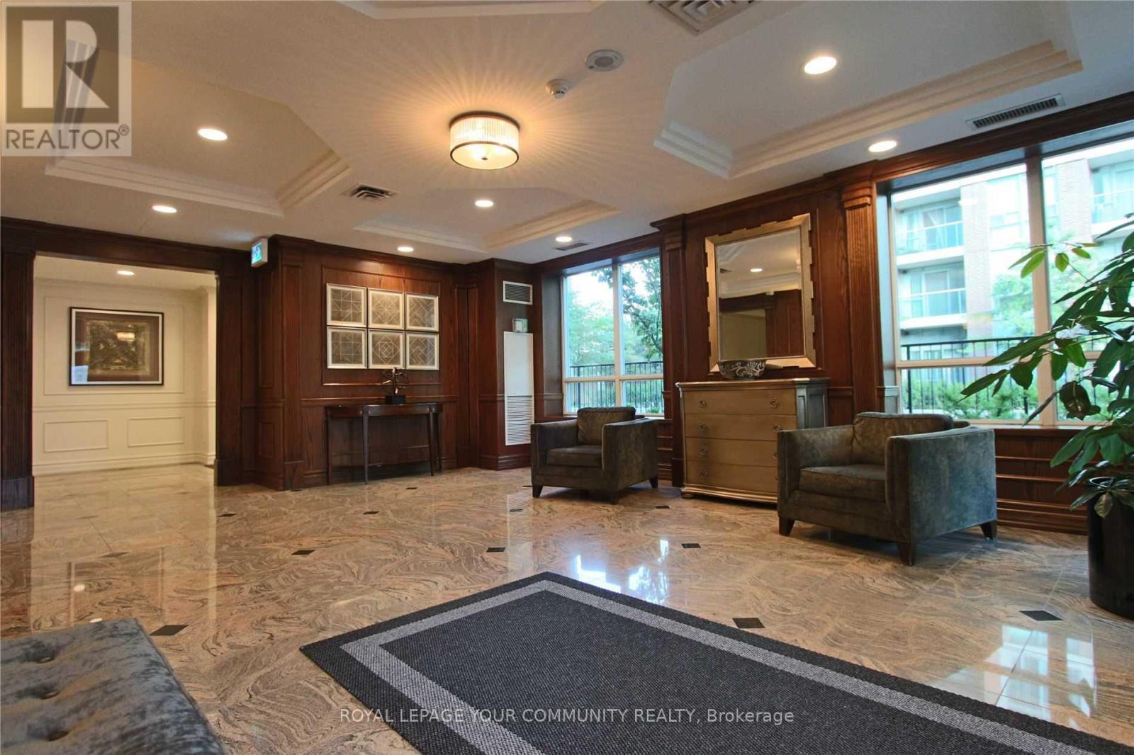 816 - 17 Michael Power Place, Toronto, ON - Indoor Photo Showing Other Room