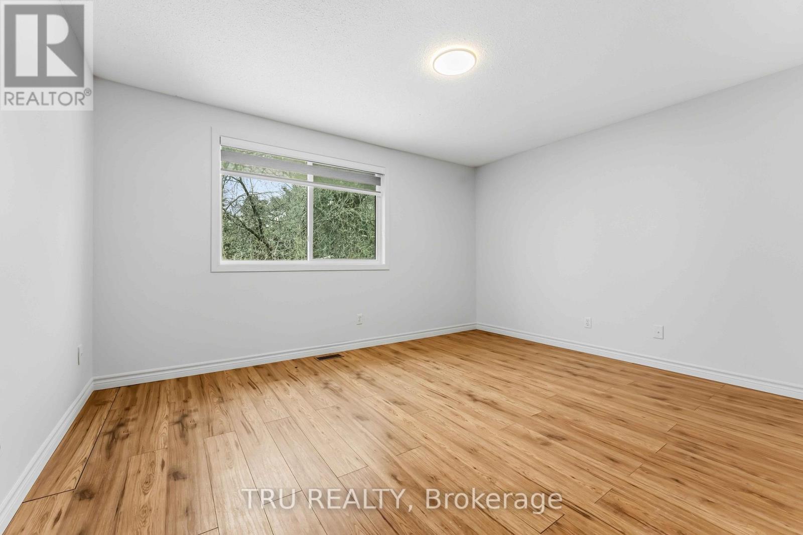 37 - 6512 Bilberry Drive, Ottawa, ON - Indoor Photo Showing Other Room