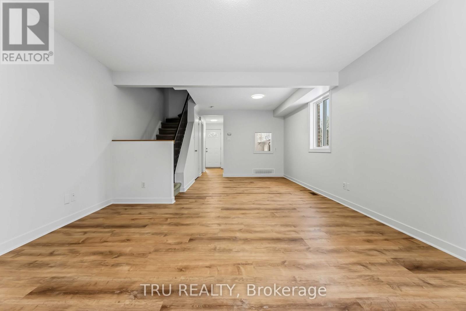 37 - 6512 Bilberry Drive, Ottawa, ON - Indoor Photo Showing Other Room