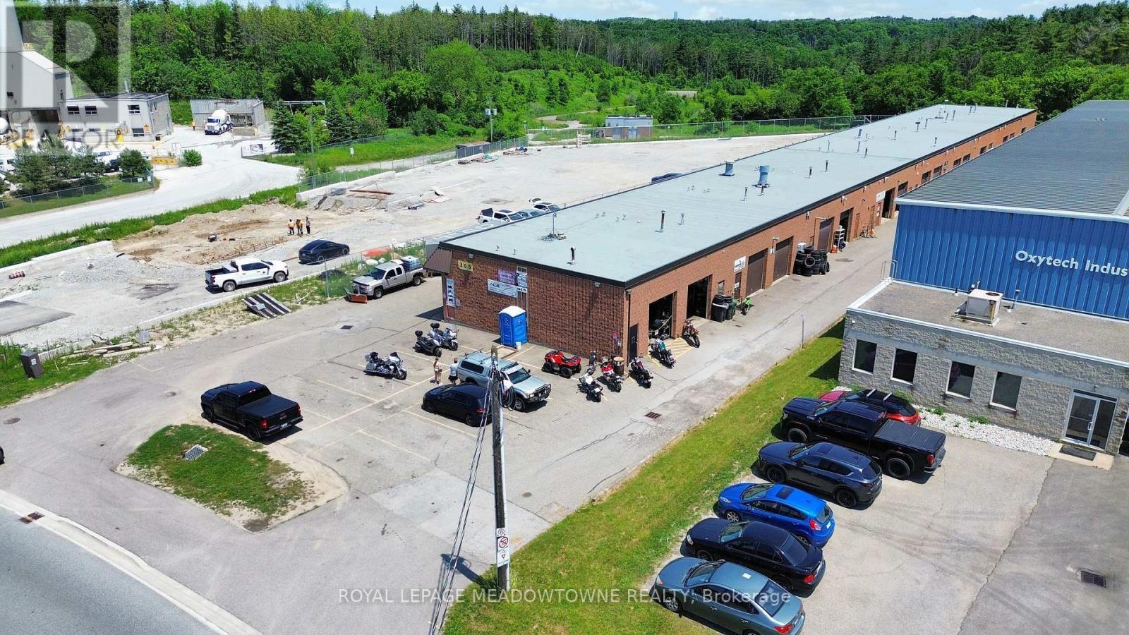 6A - 305 Armstrong Avenue, Halton Hills, ON