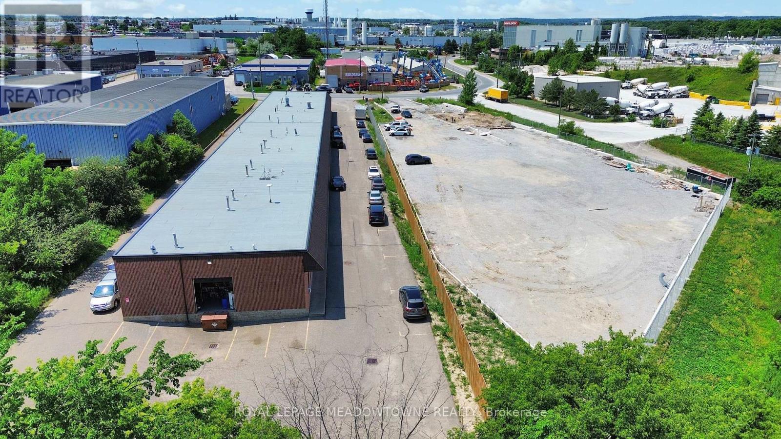 6A - 305 Armstrong Avenue, Halton Hills, ON