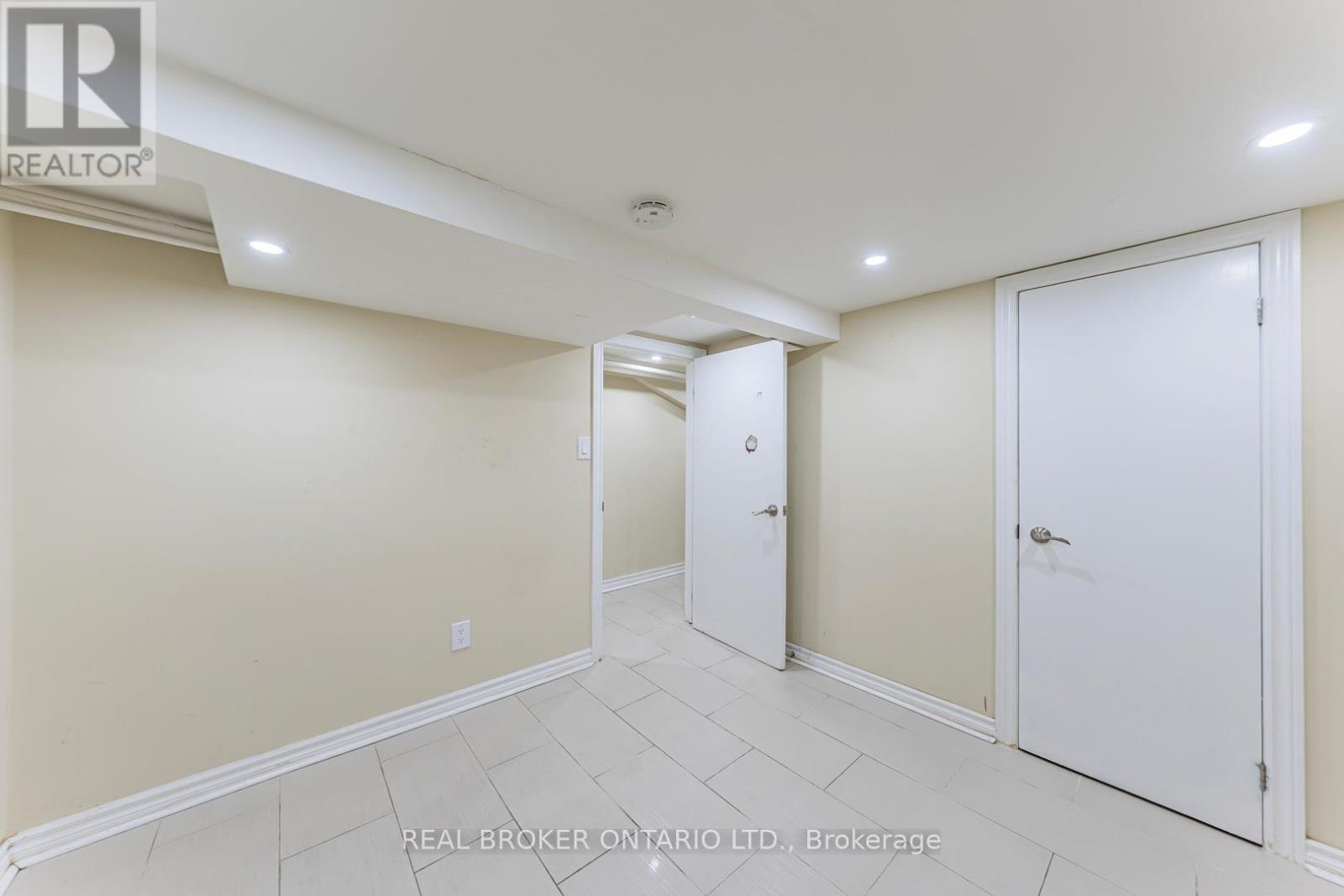 3212 Danforth Avenue, Toronto, ON