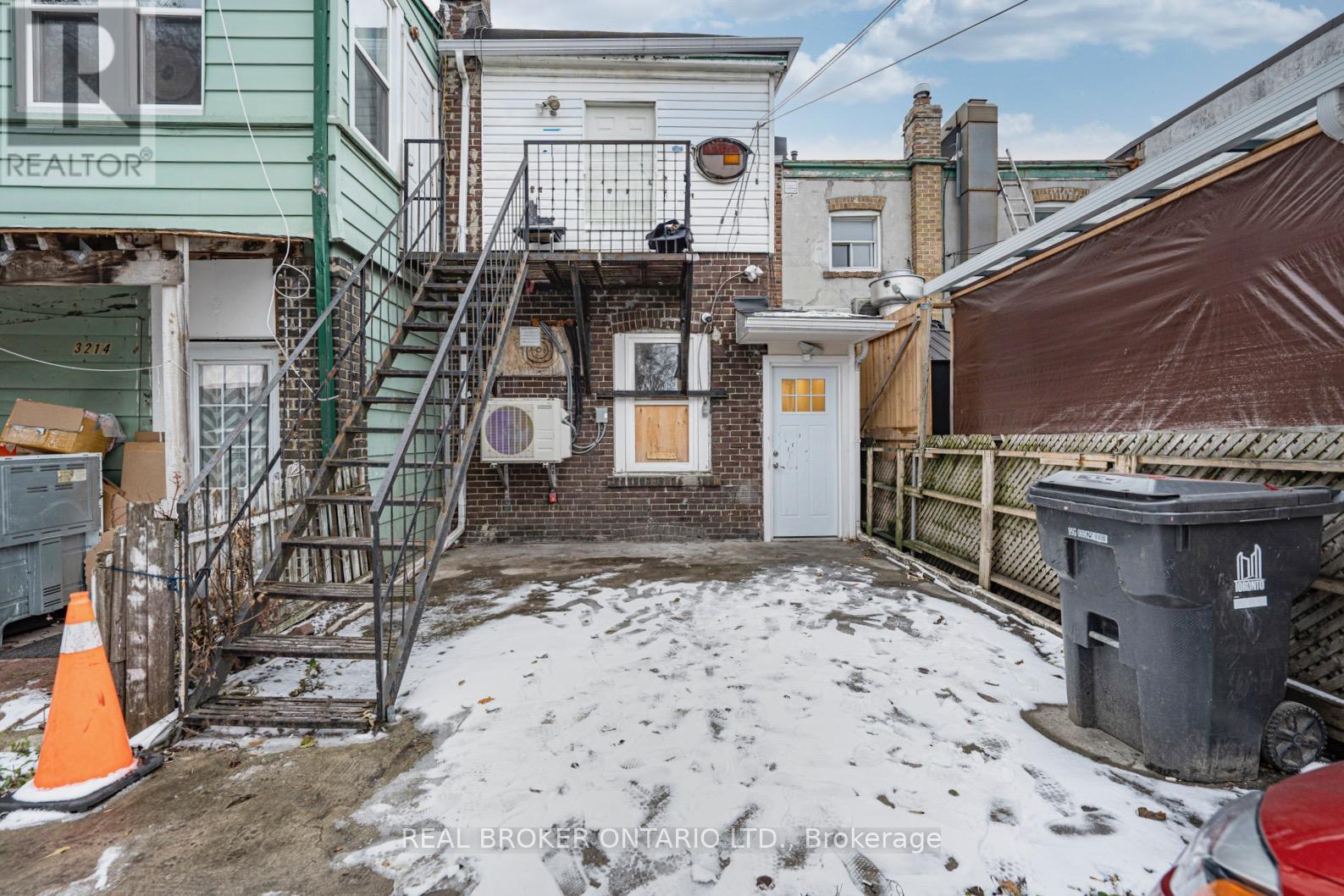 3212 Danforth Avenue, Toronto, ON