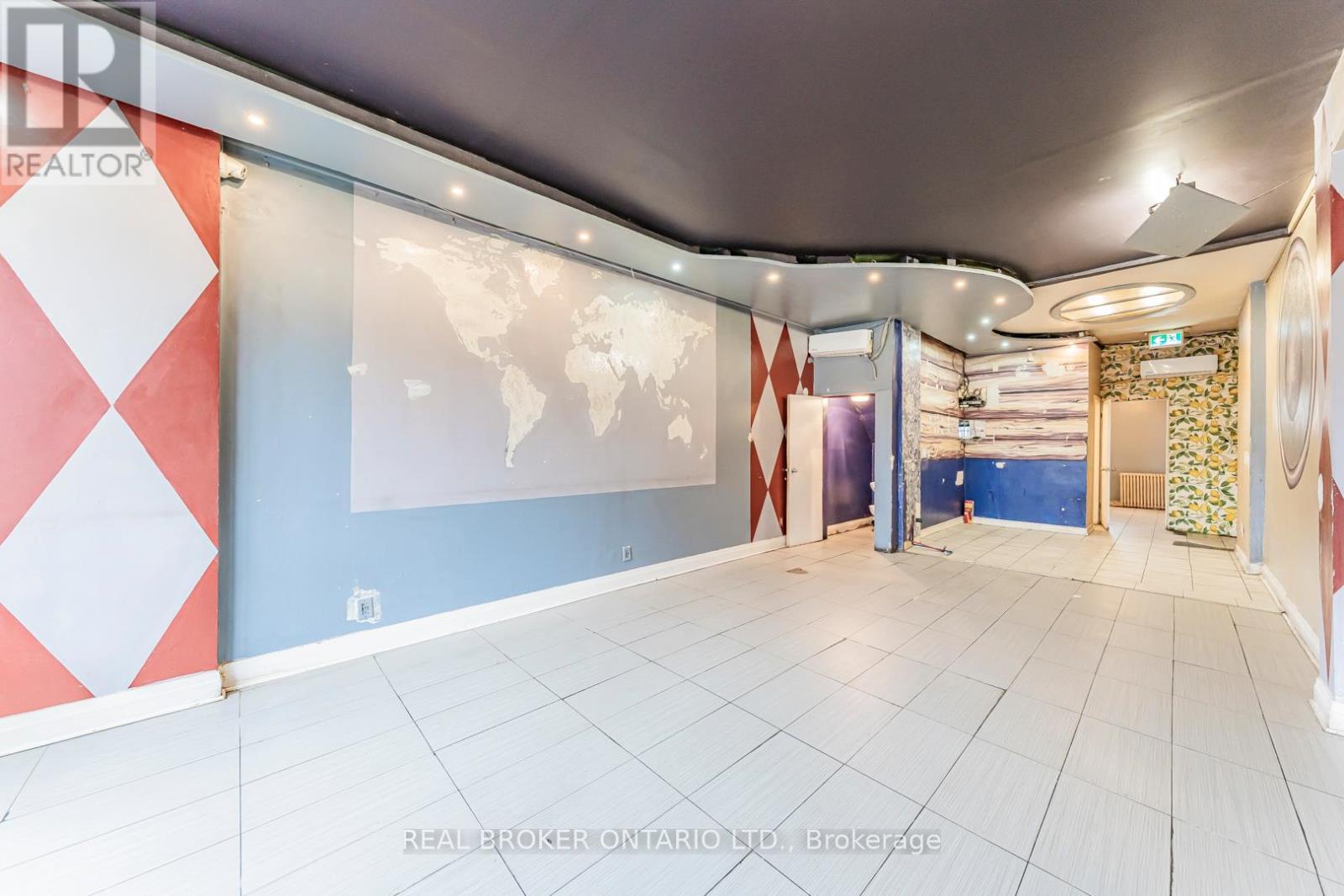 3212 Danforth Avenue, Toronto, ON