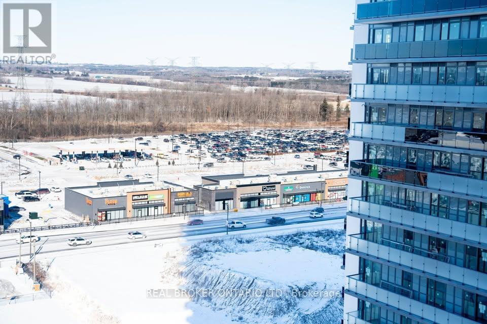 1516 - 2545 Simcoe Street N, Oshawa, ON - Outdoor