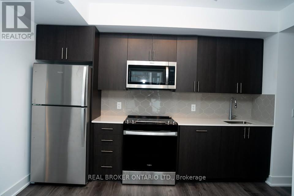 1516 - 2545 Simcoe Street N, Oshawa, ON - Indoor Photo Showing Kitchen