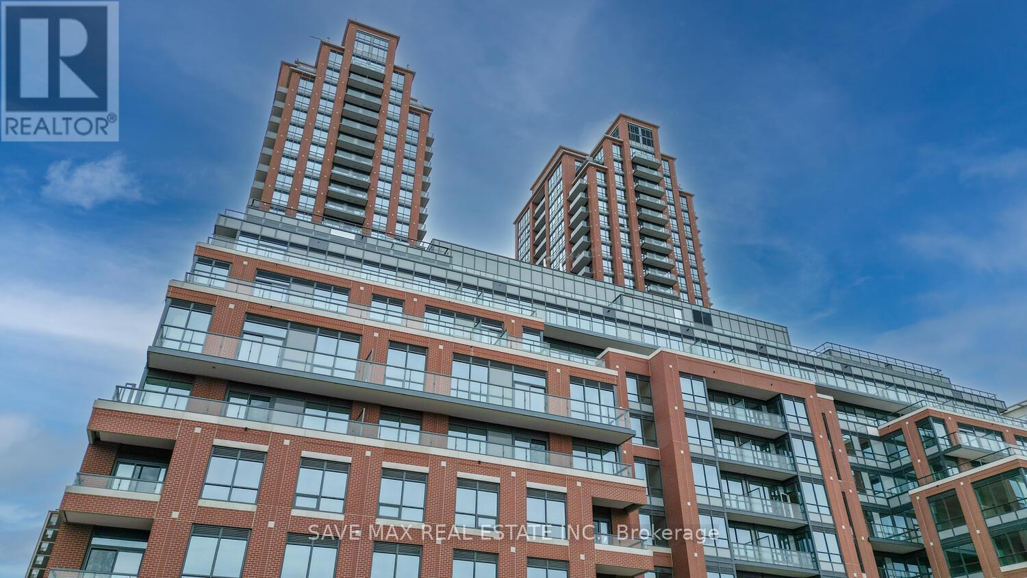 304 - 3260 Sheppard Avenue E, Toronto, ON - Outdoor With Balcony With Facade