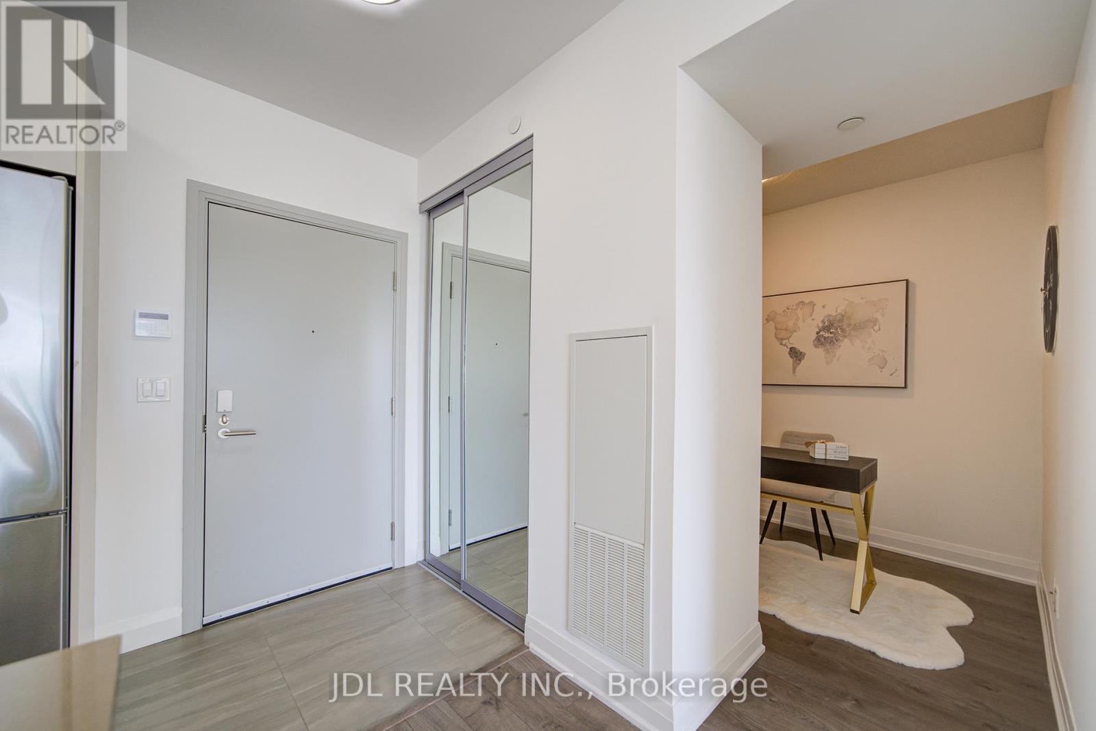 803 - 398 Highway 7 E, Richmond Hill, ON - Indoor Photo Showing Other Room