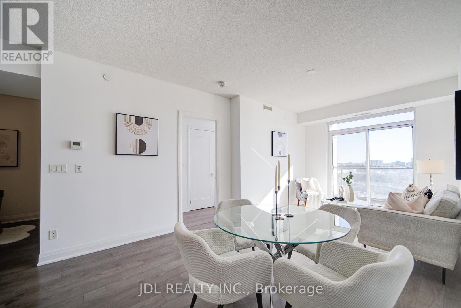 803 - 398 Highway 7 E, Richmond Hill, ON - Indoor