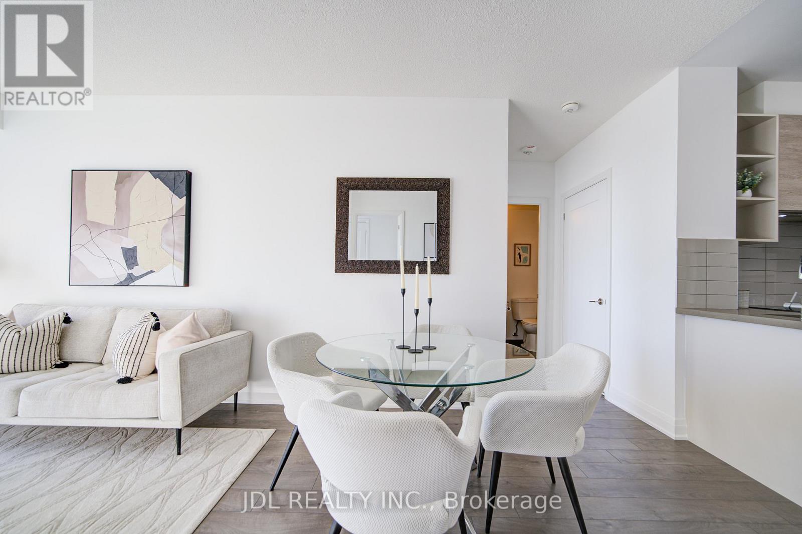 803 - 398 Highway 7 E, Richmond Hill, ON - Indoor Photo Showing Dining Room