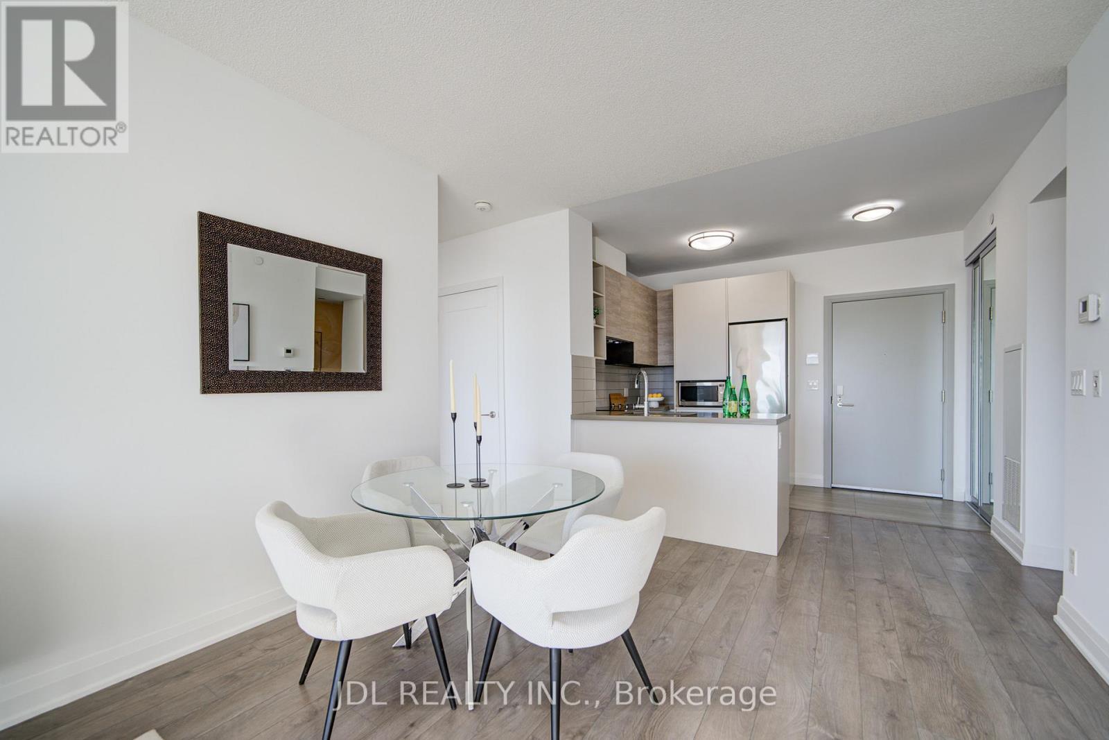 803 - 398 Highway 7 E, Richmond Hill, ON - Indoor Photo Showing Dining Room