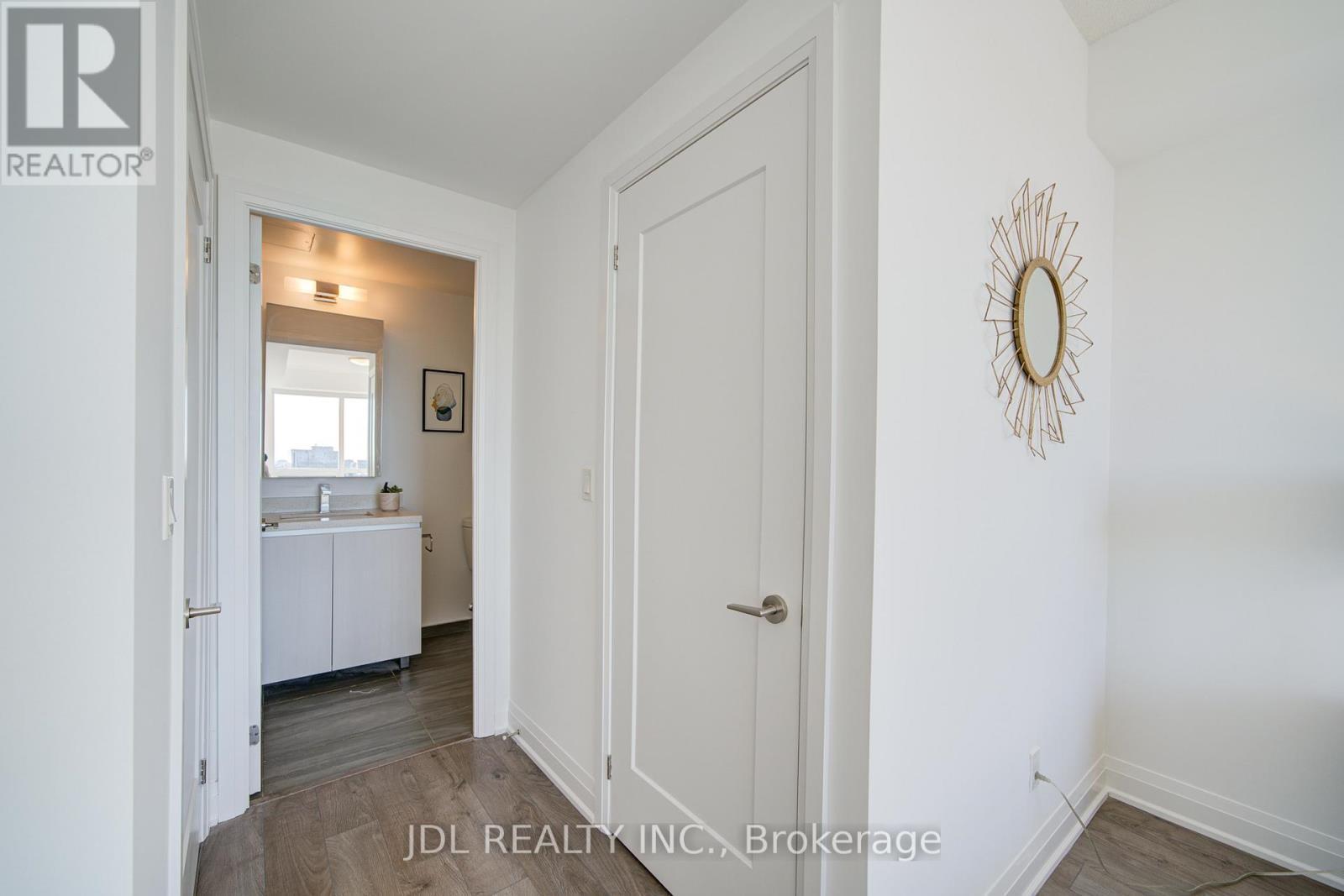 803 - 398 Highway 7 E, Richmond Hill, ON - Indoor Photo Showing Other Room