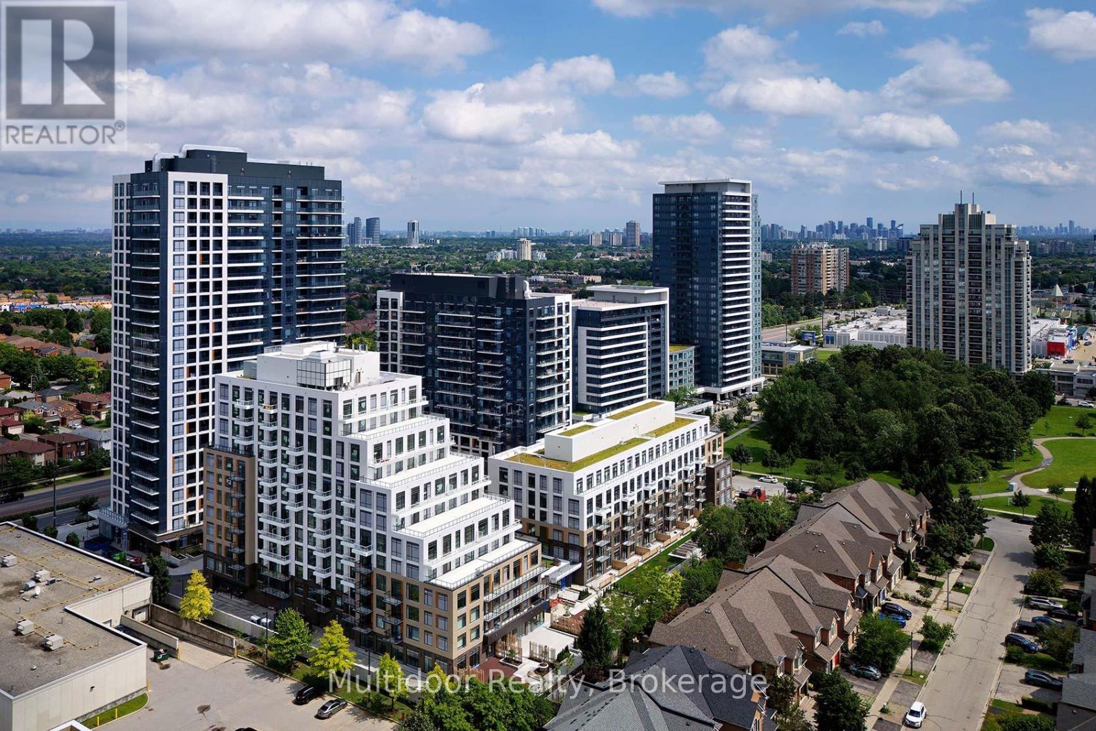 D-423 - 8 Beverley Glen Boulevard, Vaughan, ON - Outdoor With View