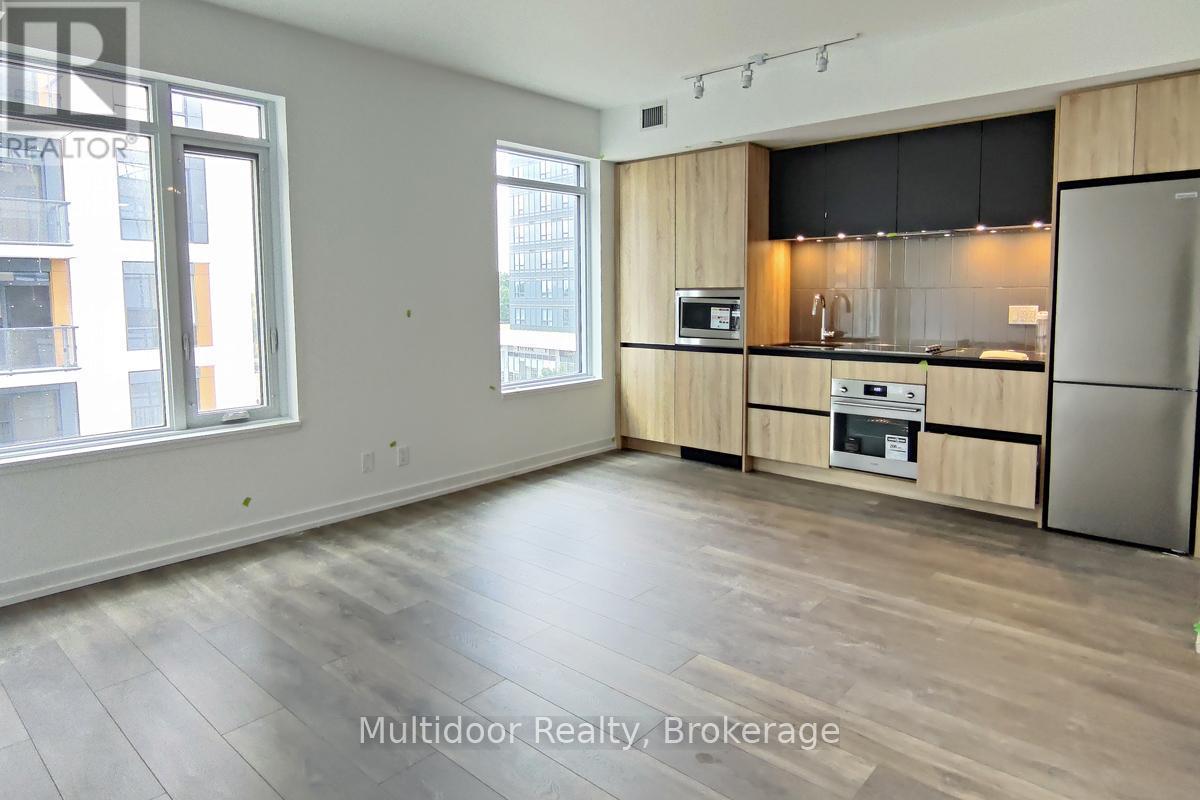 D-423 - 8 Beverley Glen Boulevard, Vaughan, ON - Indoor Photo Showing Kitchen