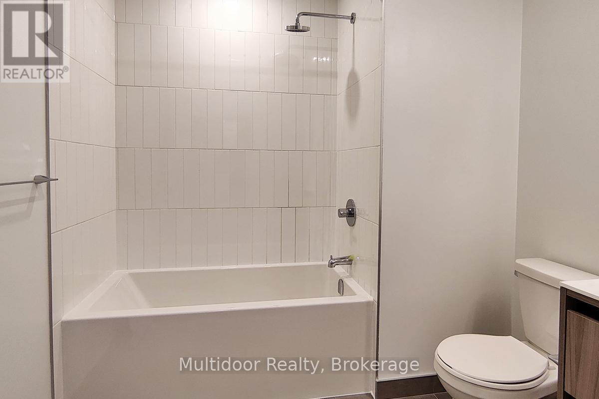 D-423 - 8 Beverley Glen Boulevard, Vaughan, ON - Indoor Photo Showing Bathroom
