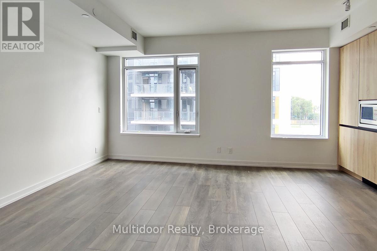 D-423 - 8 Beverley Glen Boulevard, Vaughan, ON - Indoor Photo Showing Other Room