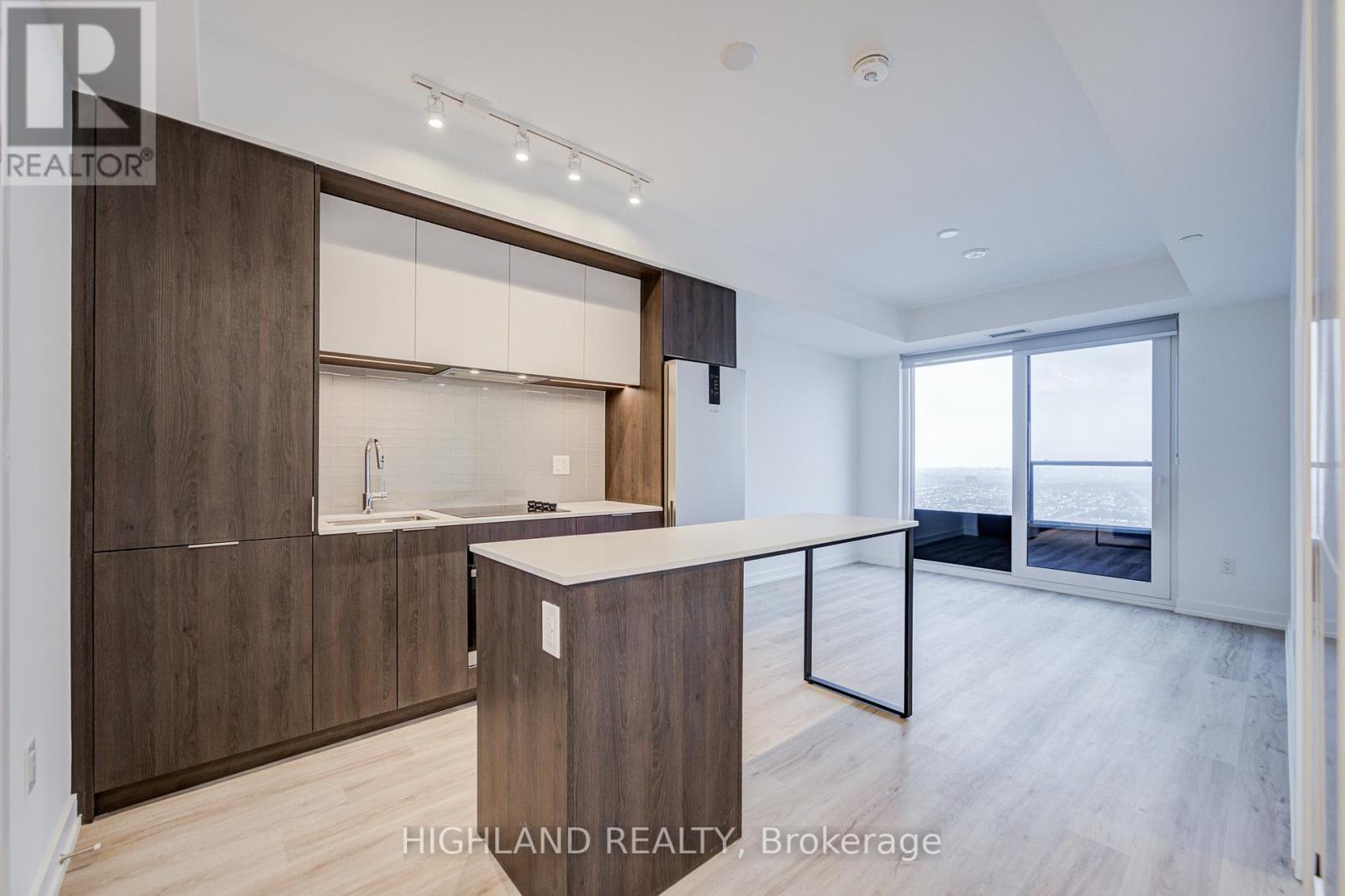 3109 - 395 Square One Drive, Mississauga, ON - Indoor Photo Showing Other Room