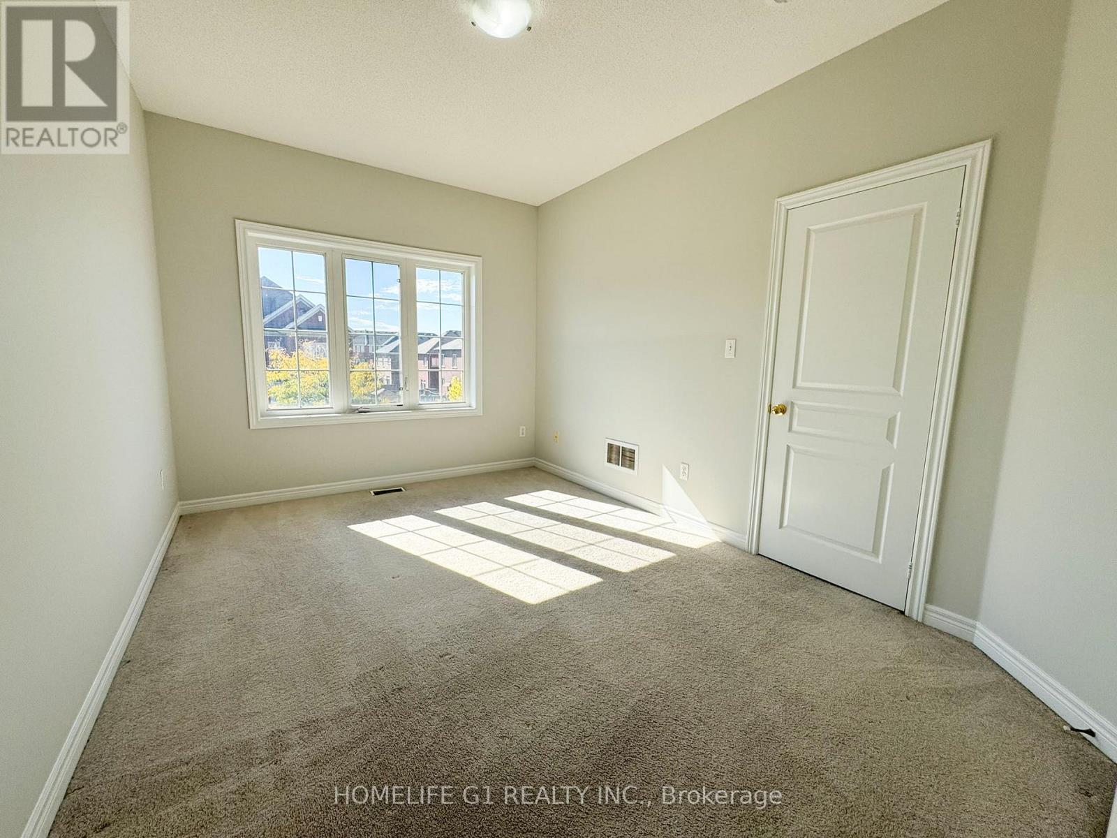 7 Bryony Road, Brampton, ON - Indoor Photo Showing Other Room