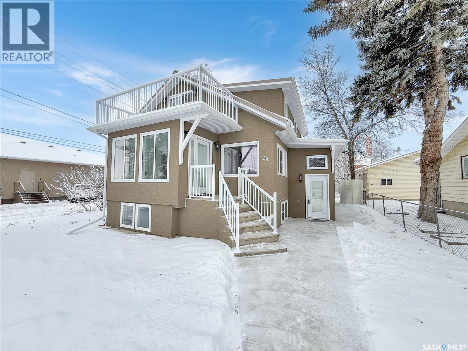 28 3Rd Avenue Ne, Swift Current, SK - Outdoor