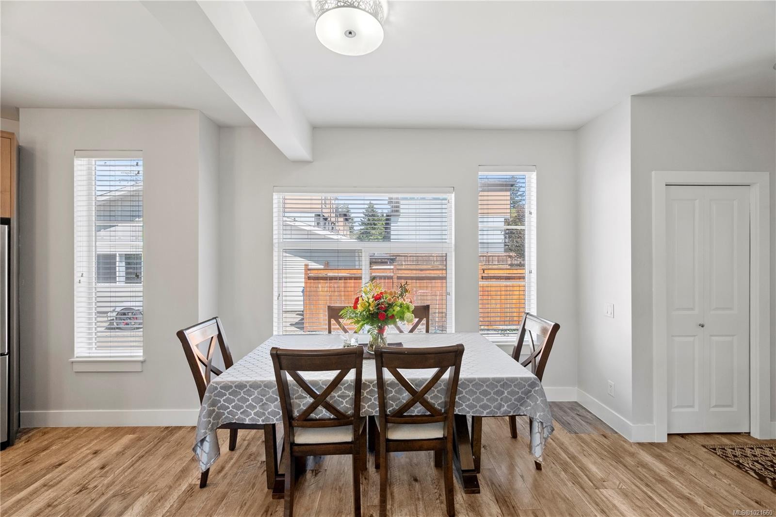 701 Strandlund Ave, Langford, BC