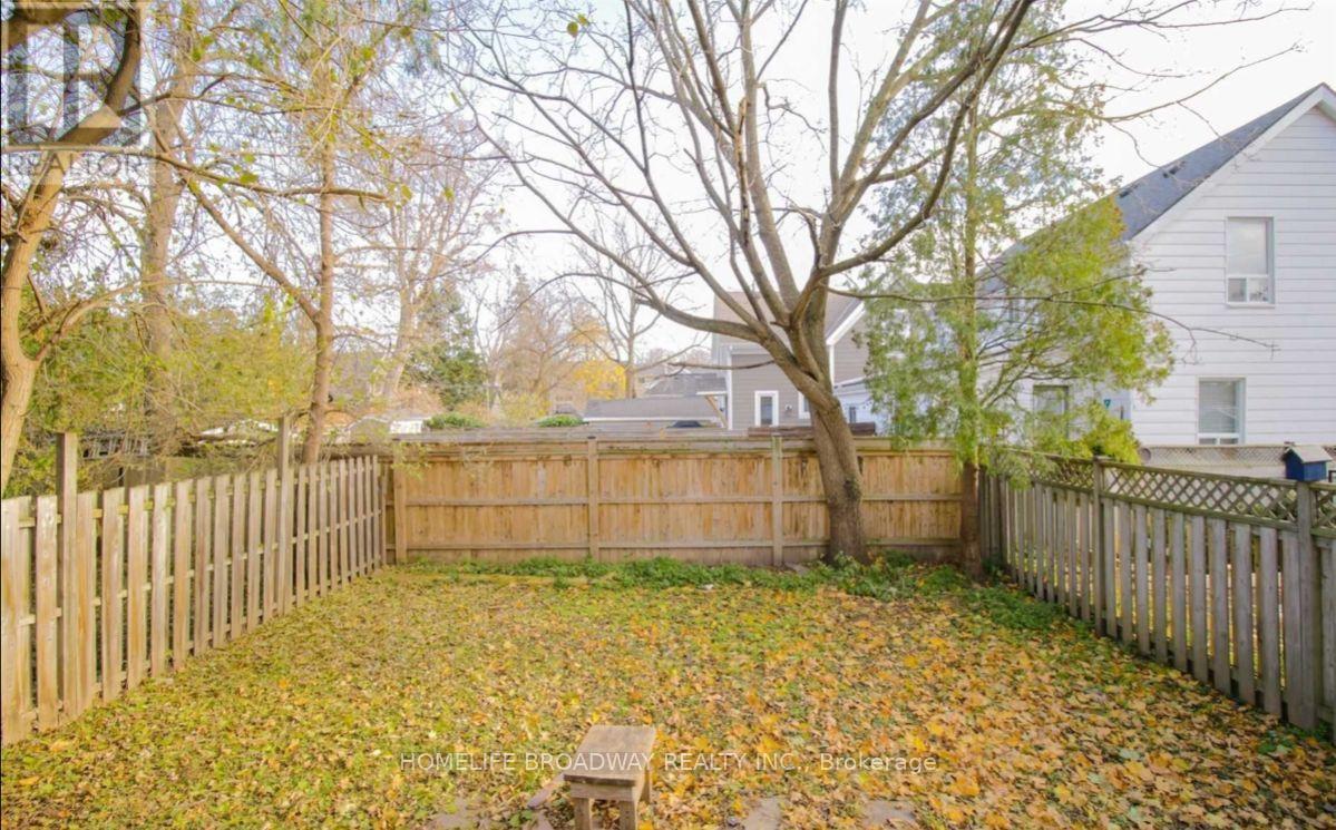 Your Very Own Fenced Backyard! - 1354 Caroline Street, Burlington, ON - Outdoor
