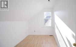 Bright Bedroom 2 (Great Office Space) -