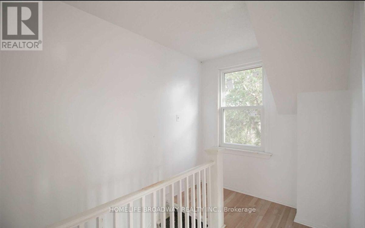 Upper Hallway Window - 1354 Caroline Street, Burlington, ON - Indoor Photo Showing Other Room