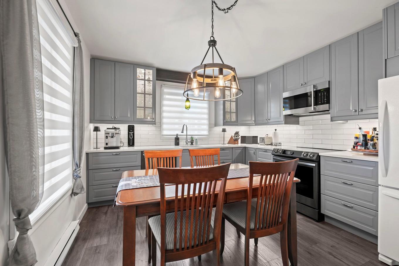 Cuisine - 115 - 115A Rue Mclaren, Salaberry-De-Valleyfield, QC - Indoor