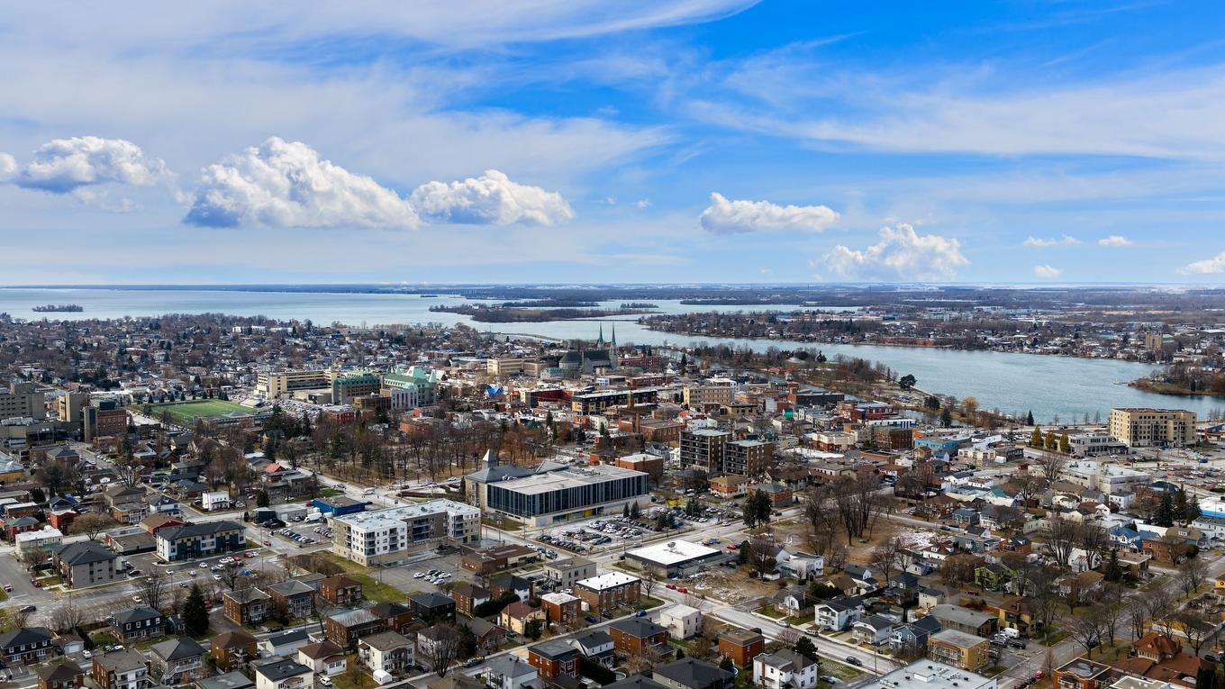 Photo aérienne - 115 - 115A Rue Mclaren, Salaberry-De-Valleyfield, QC - Outdoor With Body Of Water With View