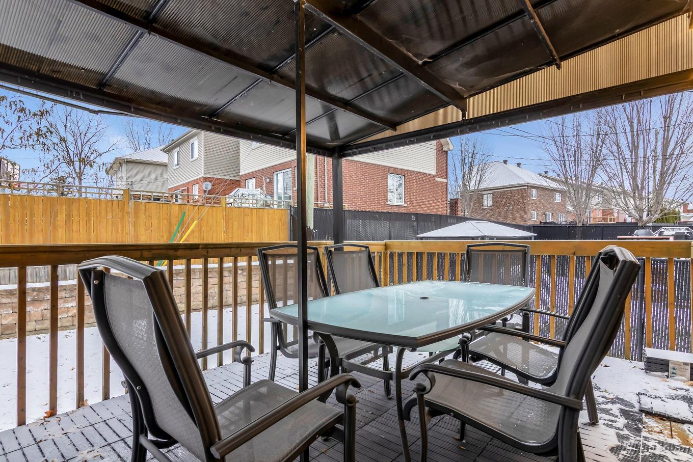 Salle familiale - 12809 Rue Brook, Montréal (Pierrefonds-Roxboro), QC - Outdoor With Deck Patio Veranda With Exterior