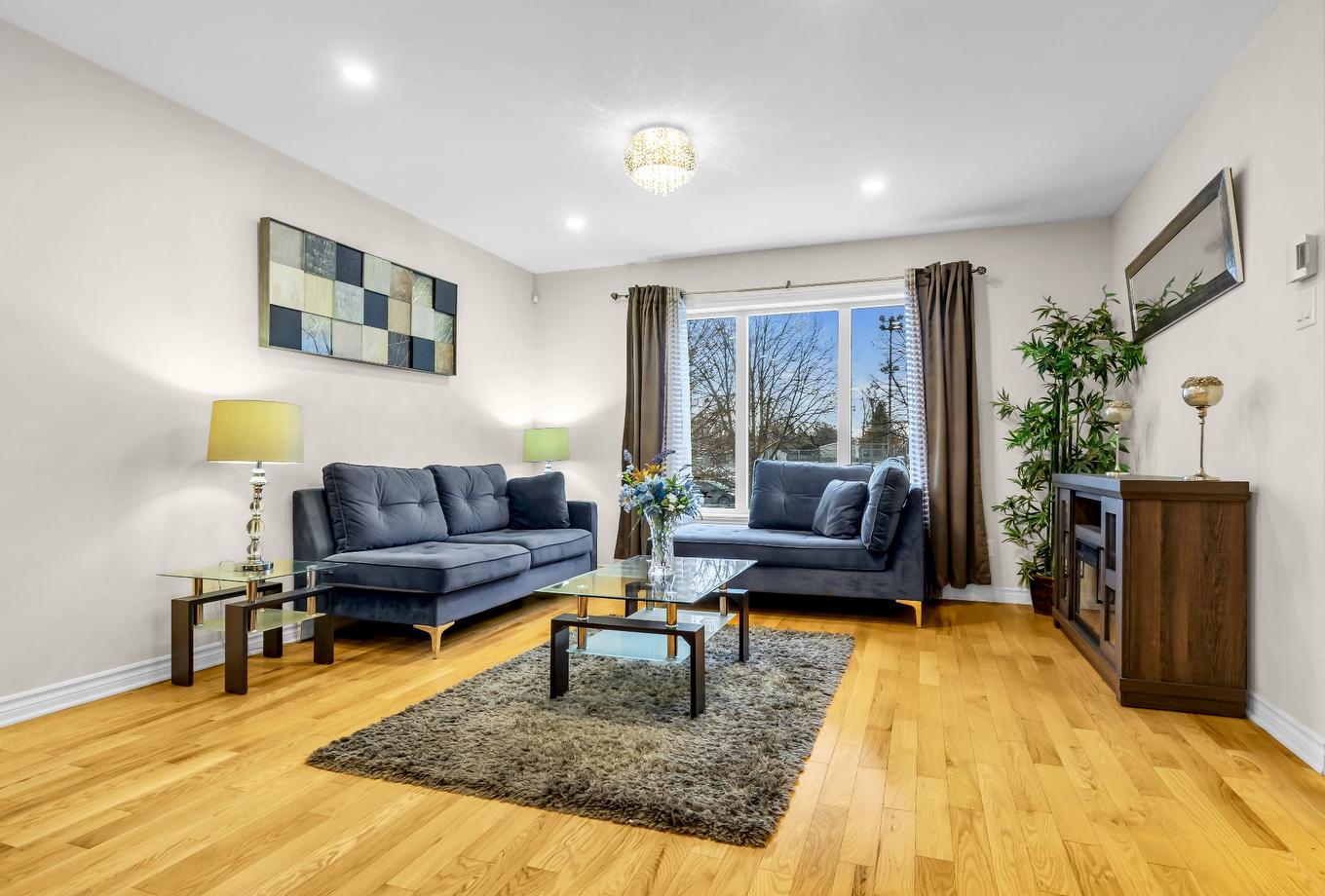 Salon - 12809 Rue Brook, Montréal (Pierrefonds-Roxboro), QC - Indoor Photo Showing Living Room
