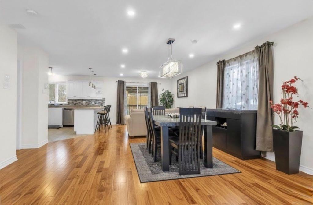 Dining room - 12809 Rue Brook, Montréal (Pierrefonds-Roxboro), QC - Indoor Photo Showing Dining Room