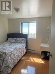 330 - 3025 The Credit Woodlands Road, Mississauga, ON - Indoor Photo Showing Bedroom