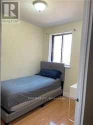 330 - 3025 The Credit Woodlands Road, Mississauga, ON - Indoor Photo Showing Bedroom