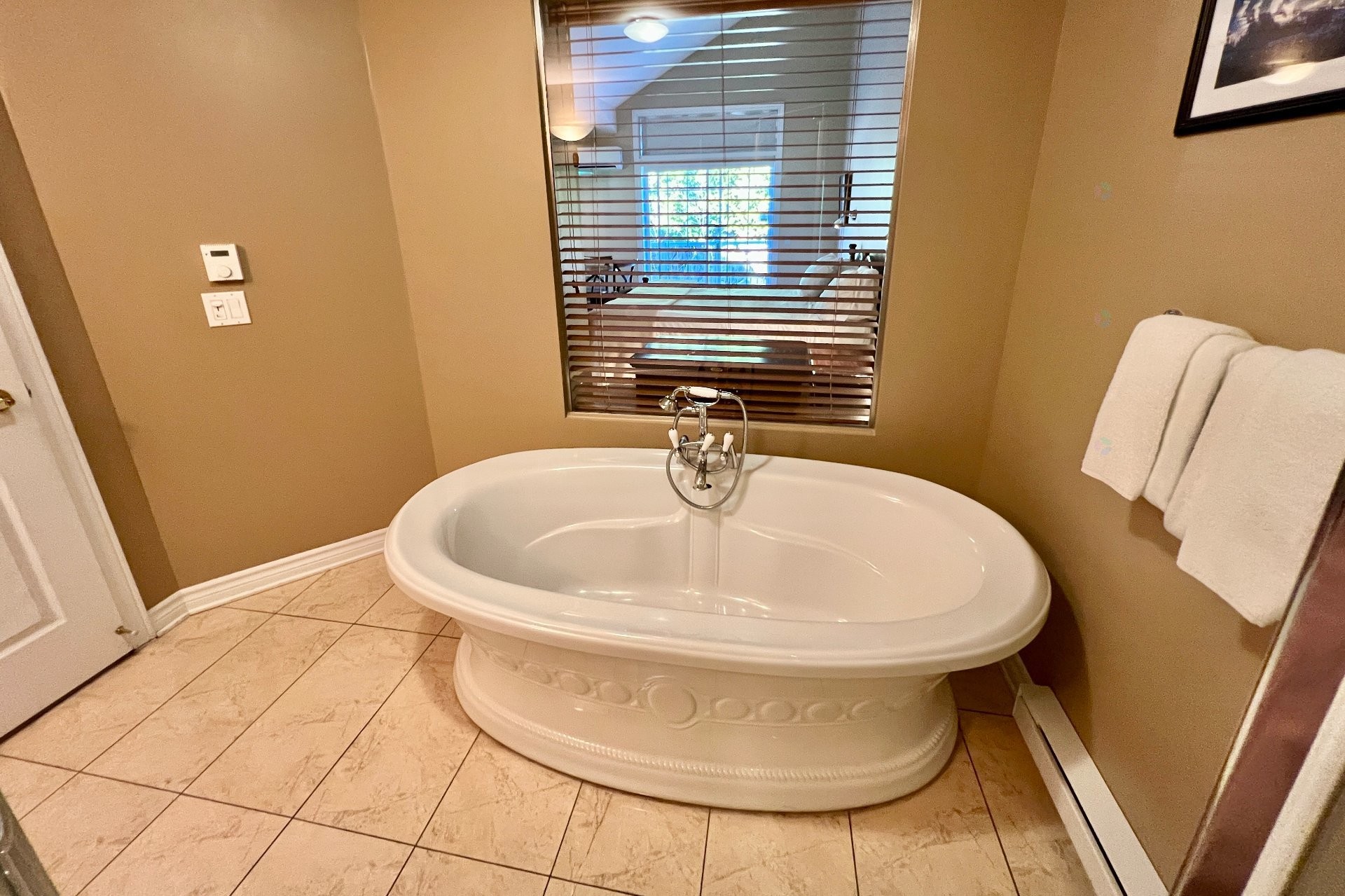 Salle de bains - 204-500 Ch. Des Frênes, Piedmont, QC - Indoor Photo Showing Bathroom