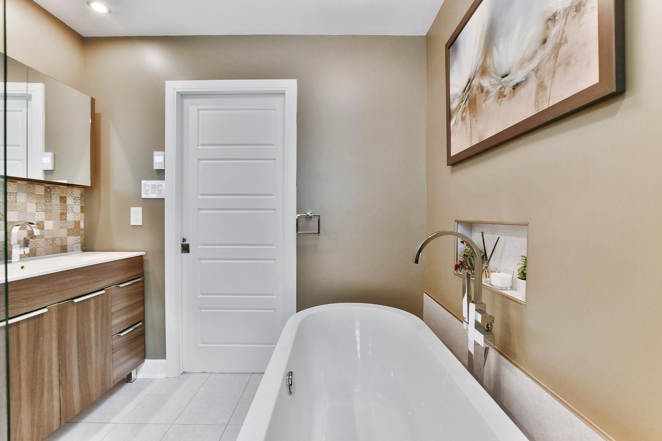 Salle de bains - 1364 Av. St-Jean, Mascouche, QC - Indoor