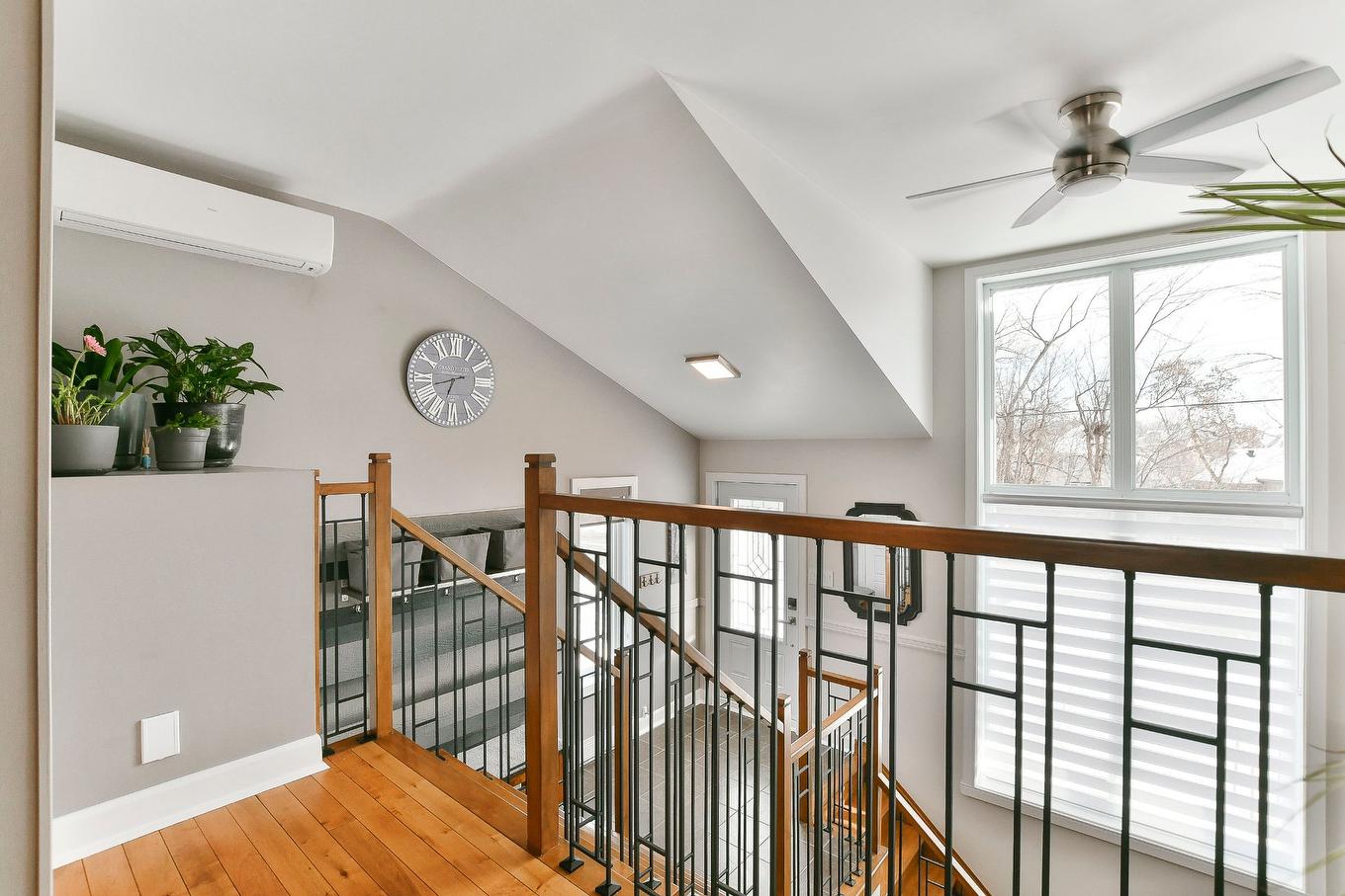 Hall d'entrée/Vestibule - 1364 Av. St-Jean, Mascouche, QC - Indoor Photo Showing Other Room